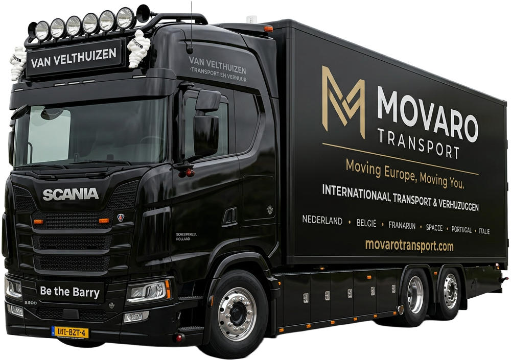 Zwarte MOVARO Transport vrachtwagen voor internationale verhuizingen naar Zuid-Europa